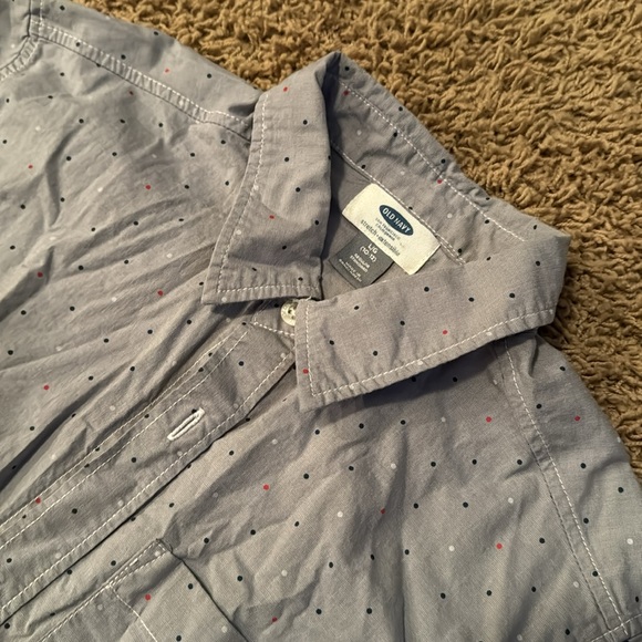 Old navy size large/ 10-12 button down gray dress shirt with colored dots - Picture 2 of 2